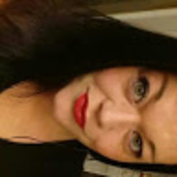 Meet your Posher, Jodi - Picture 1 of 1